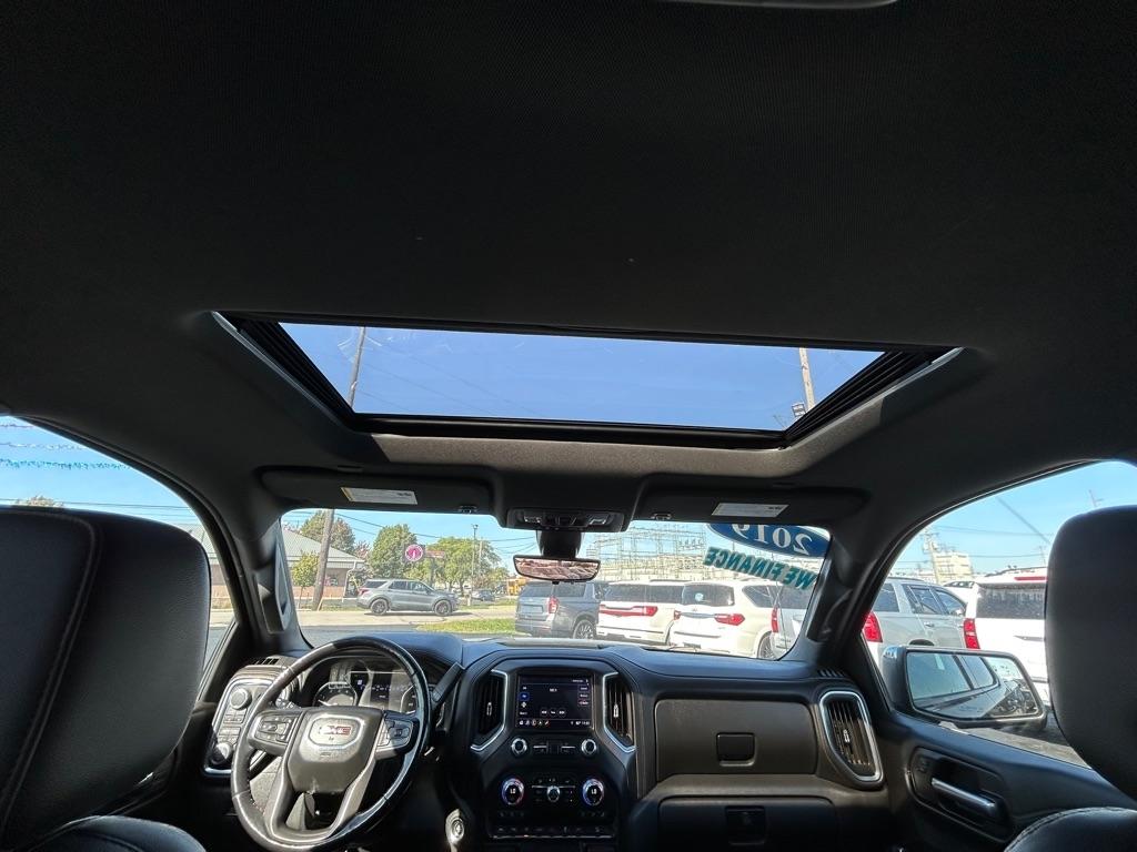 GMC Sierra 1500 AT4 Crew Cab Long Box 4WD 2019