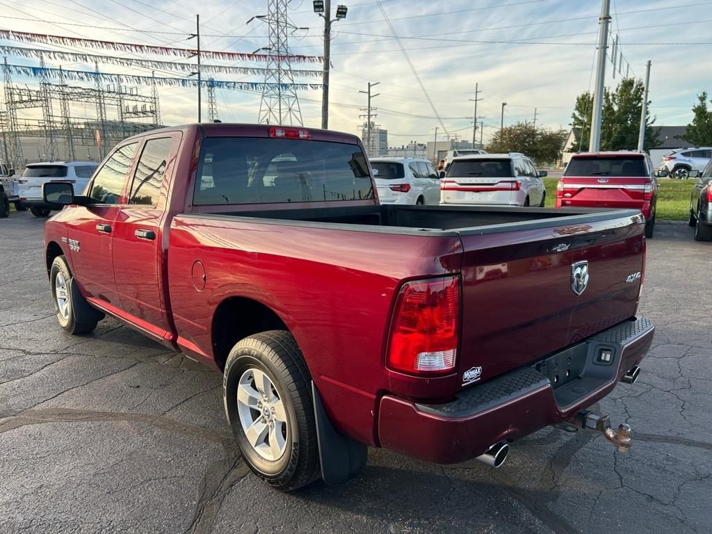 RAM 1500 Tradesman Quad Cab 4WD 2017