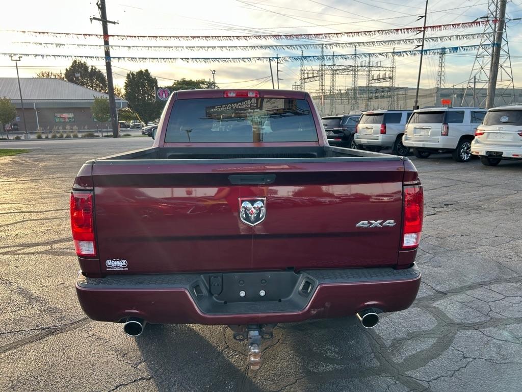 RAM 1500 Tradesman Quad Cab 4WD 2017