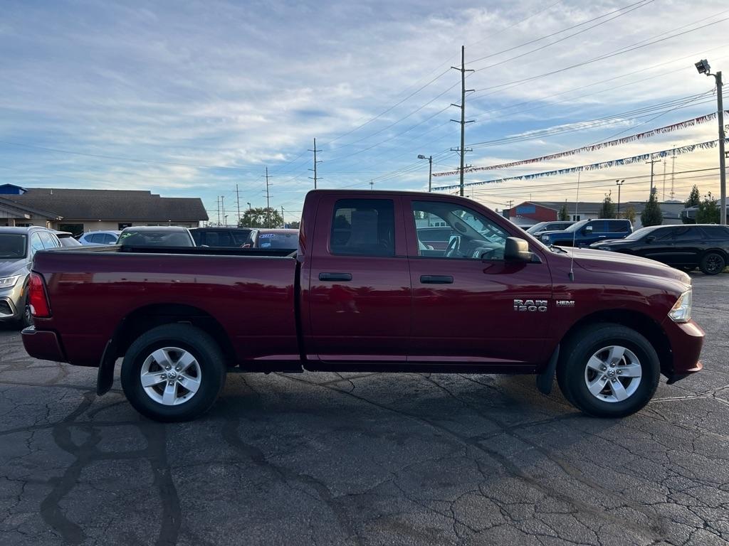 RAM 1500 Tradesman Quad Cab 4WD 2017