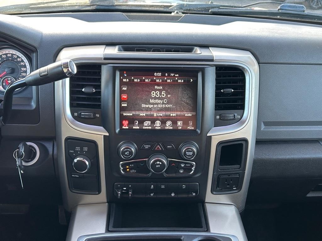 RAM 2500 SLT Crew Cab SWB 4WD 2014