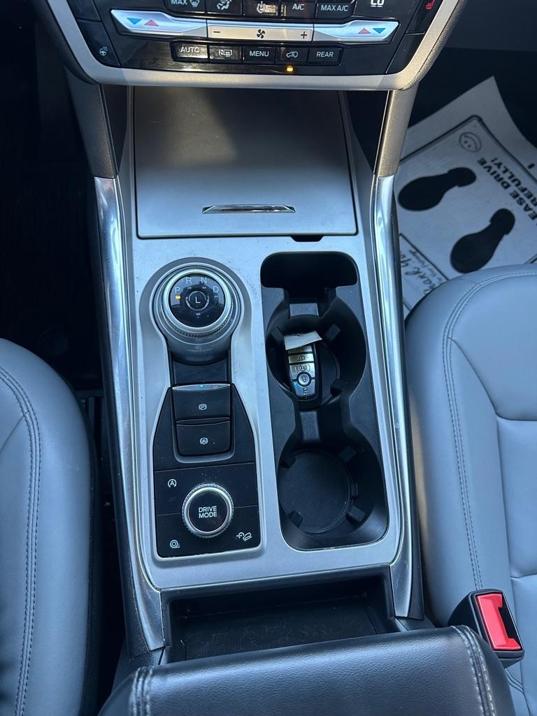 Ford Explorer XLT AWD 2021