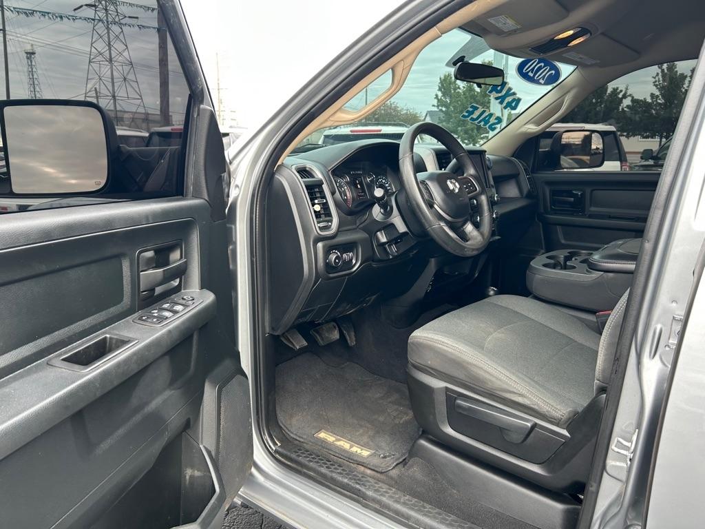 RAM 2500 Tradesman Crew Cab SWB 4WD 2020