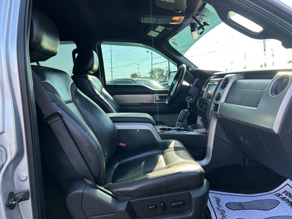 Ford F-150 SVT Raptor SuperCrew 5.5-ft. Bed 4WD 2011