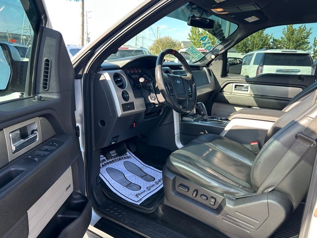 Ford F-150 SVT Raptor SuperCrew 5.5-ft. Bed 4WD 2011