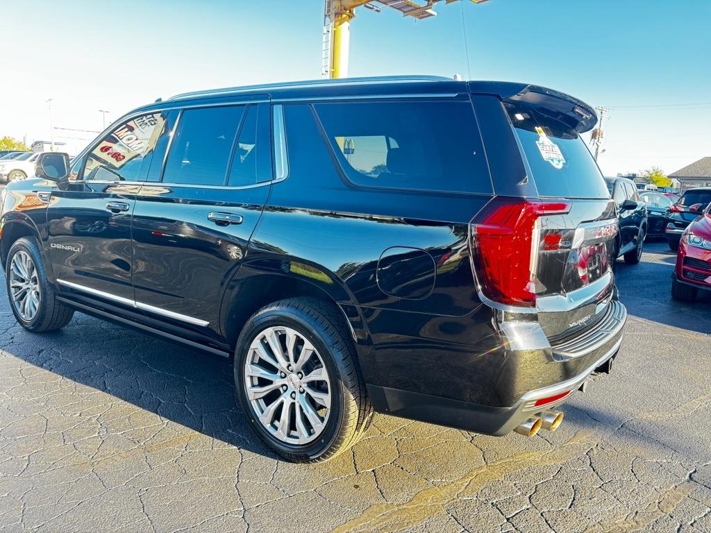 GMC Yukon Denali 4WD 2021