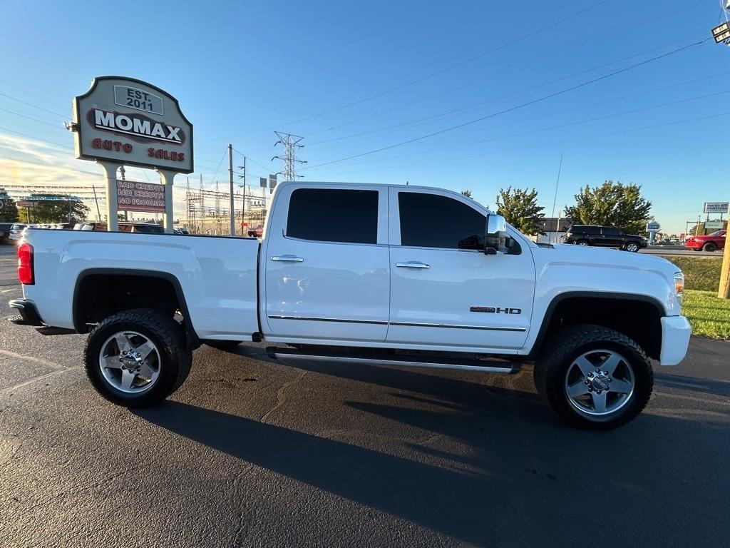 GMC Sierra 2500HD SLT Crew Cab 4WD 2017