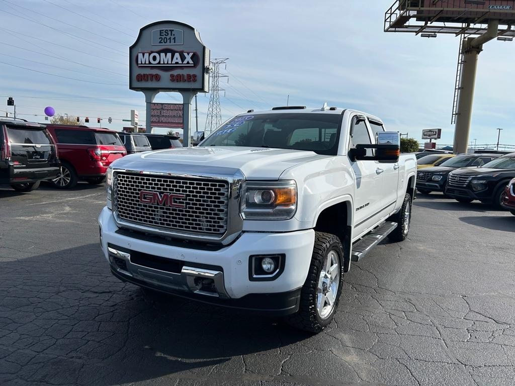 GMC Sierra 2500HD Denali Crew Cab 4WD 2015
