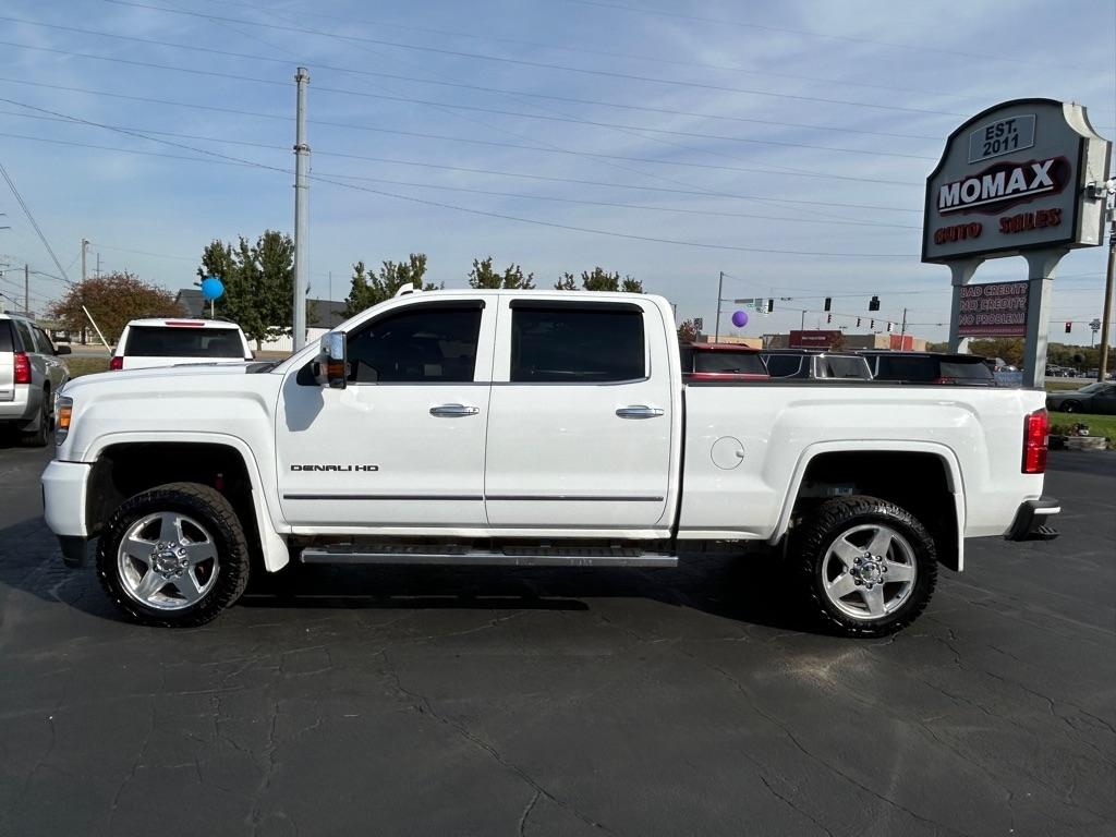 GMC Sierra 2500HD Denali Crew Cab 4WD 2015