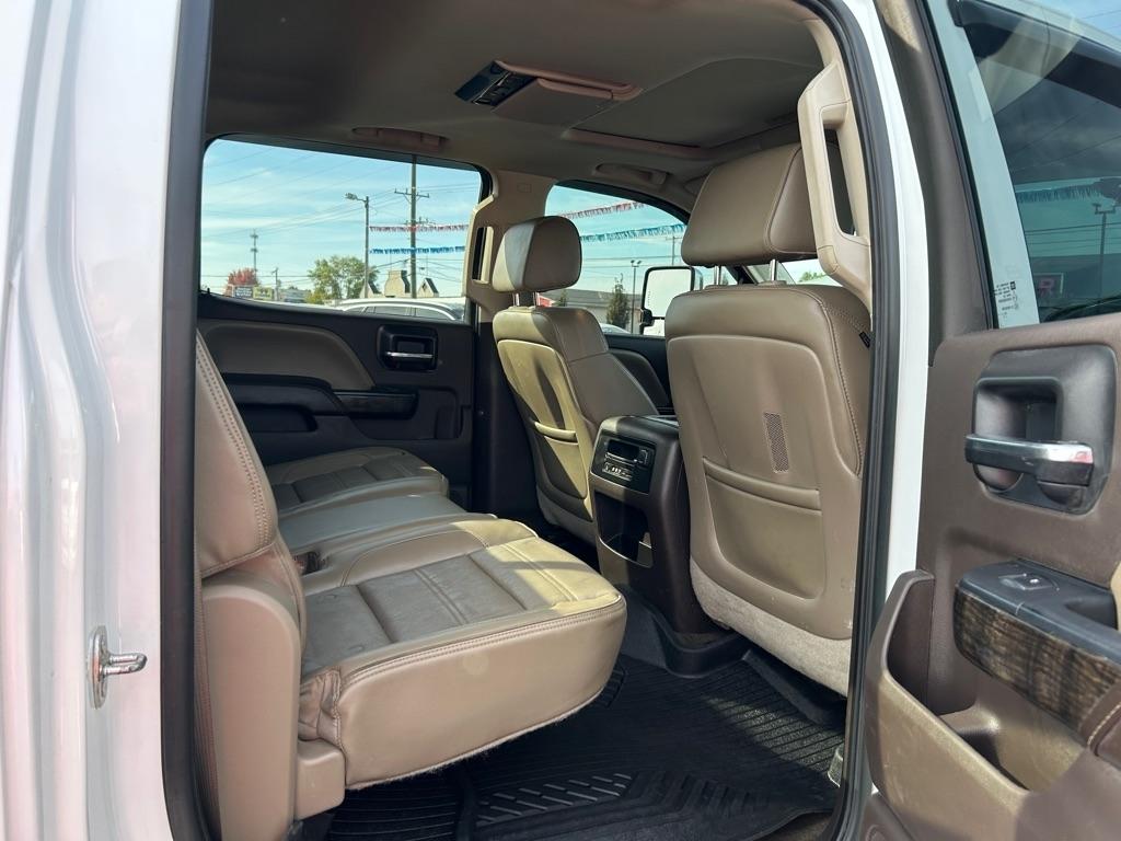 GMC Sierra 2500HD Denali Crew Cab 4WD 2015