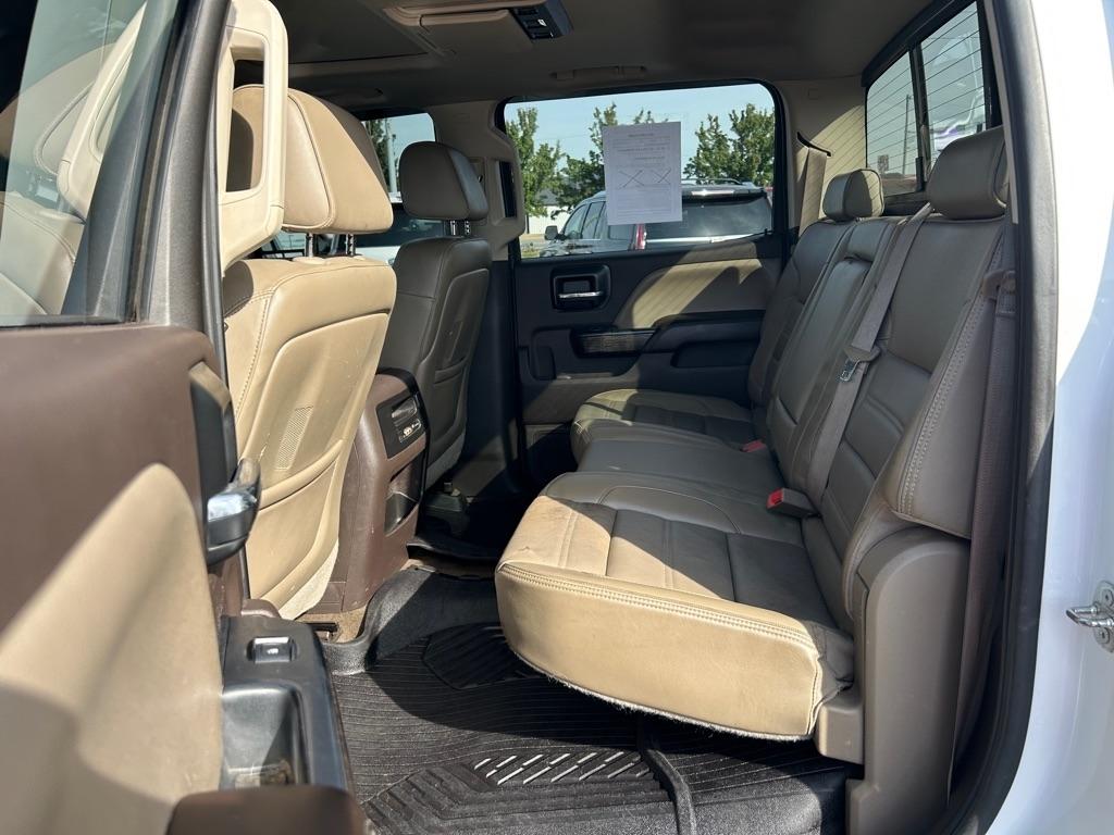 GMC Sierra 2500HD Denali Crew Cab 4WD 2015