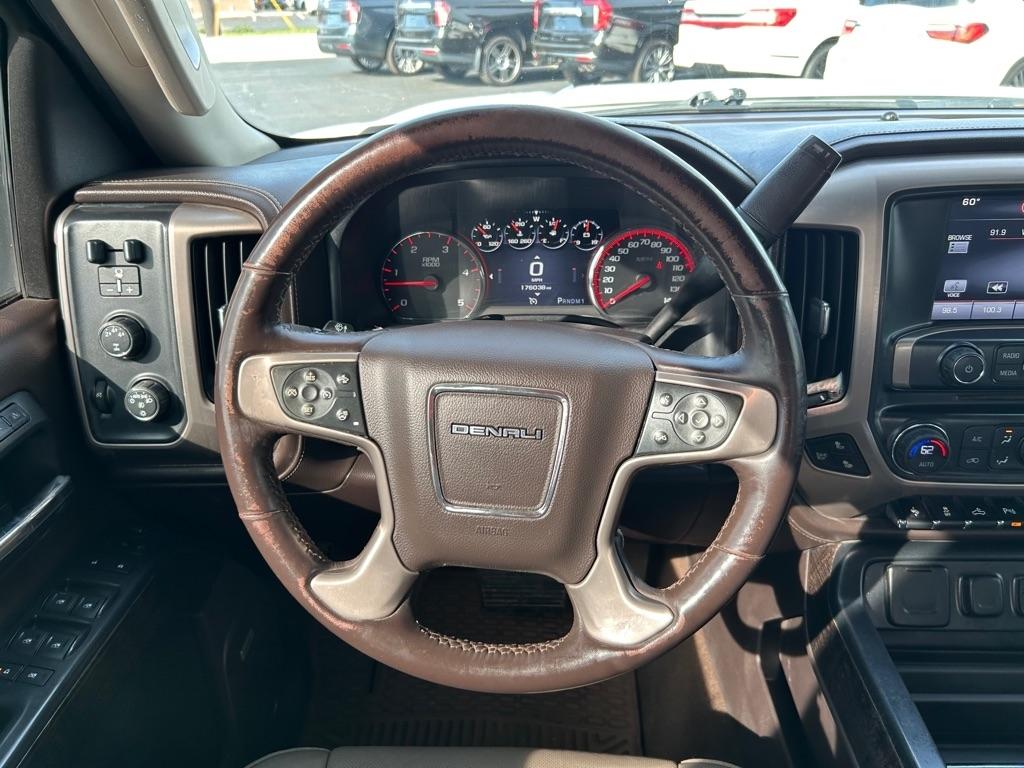 GMC Sierra 2500HD Denali Crew Cab 4WD 2015