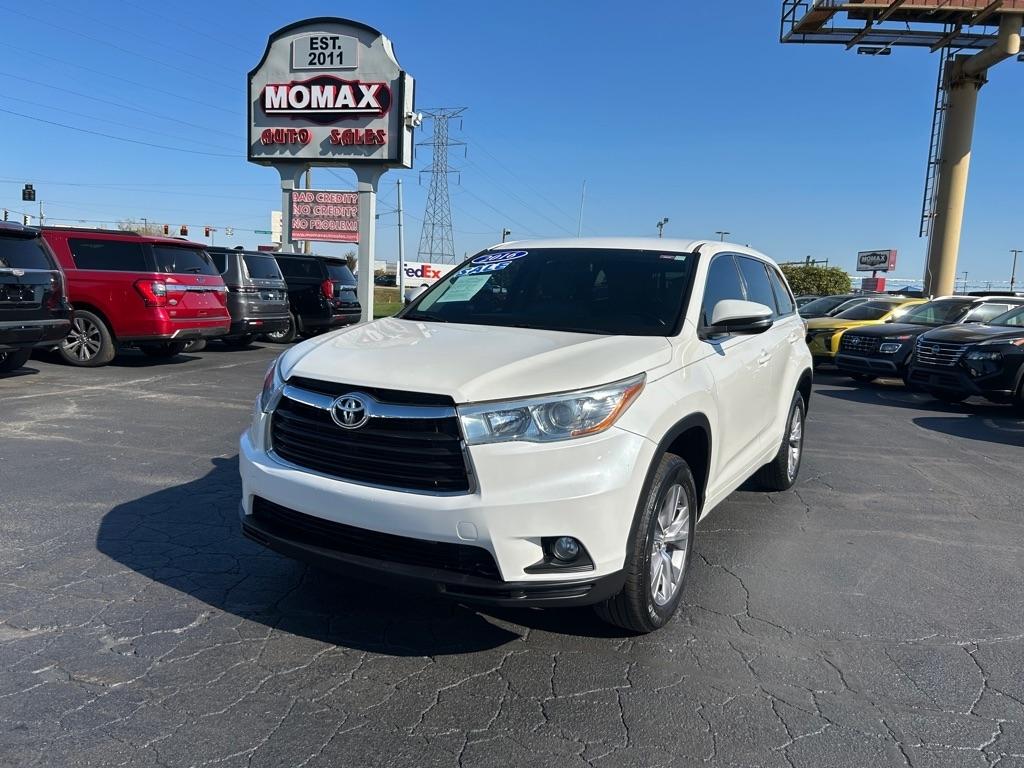 Toyota Highlander LE FWD V6 2016