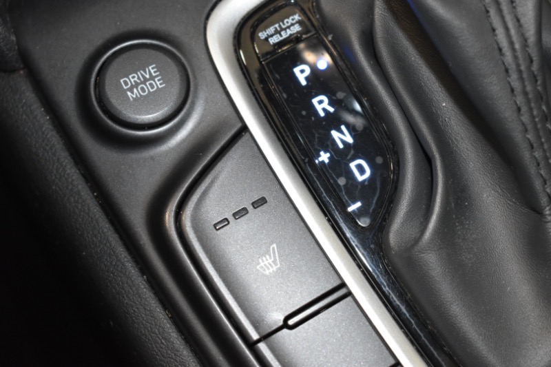 Hyundai Kona SEL w/Contrast Roof AWD 2018 Hyundai Kona SEL w/Contrast Roof AWD 2018