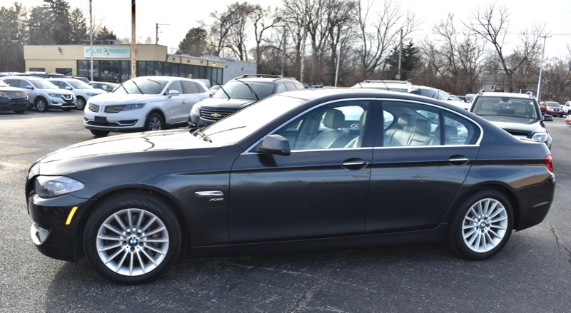 BMW 5-Series 535i xDrive 2012