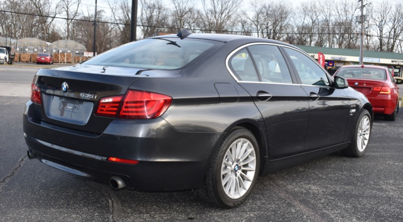 BMW 5-Series 535i xDrive 2012