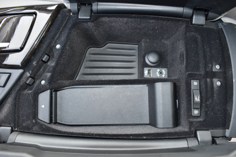 BMW 5-Series 535i xDrive 2012