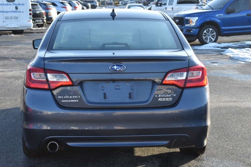 Subaru Legacy 2.5i Premium 2017
