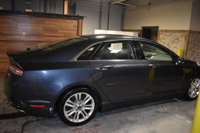 Lincoln MKZ Hybrid Sedan 2014