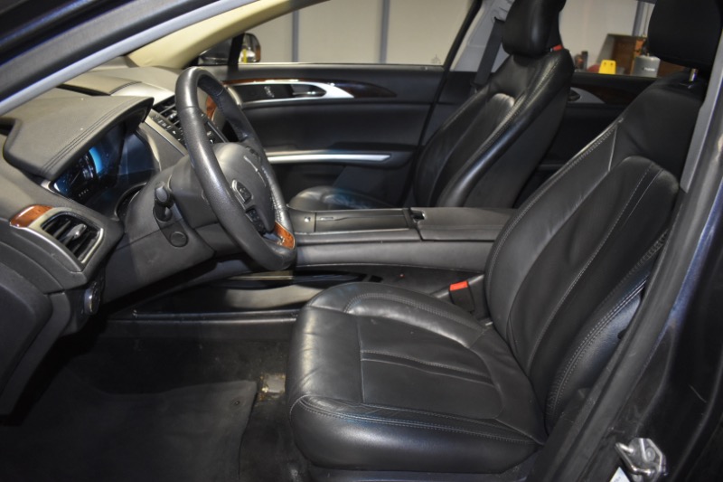 Lincoln MKZ Hybrid Sedan 2014