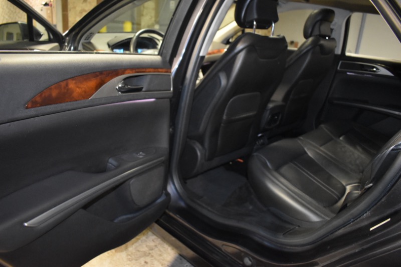 Lincoln MKZ Hybrid Sedan 2014