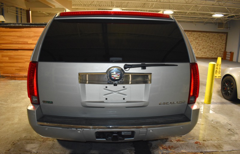 Cadillac Escalade ESV AWD Luxury 2011