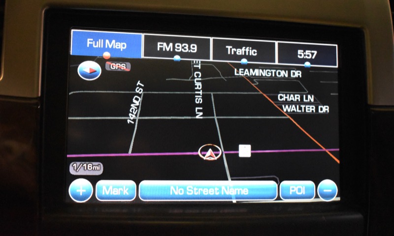 Cadillac Escalade ESV AWD Luxury 2011