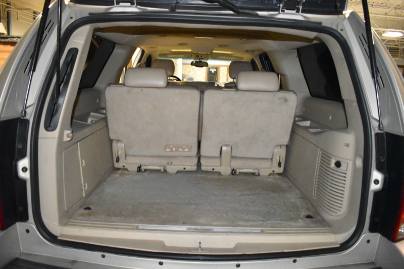 Cadillac Escalade ESV AWD Luxury 2011