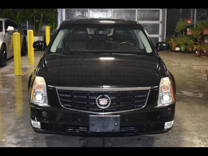 Cadillac DTS Premium w/ Navi 2011
