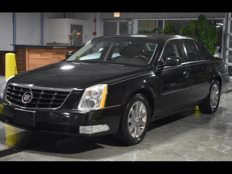 Cadillac DTS Premium w/ Navi 2011