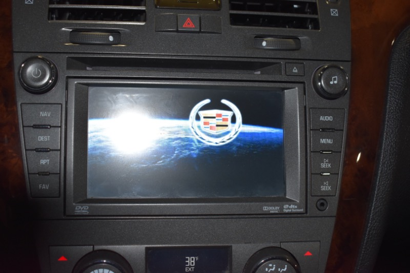 Cadillac DTS Premium w/ Navi 2011