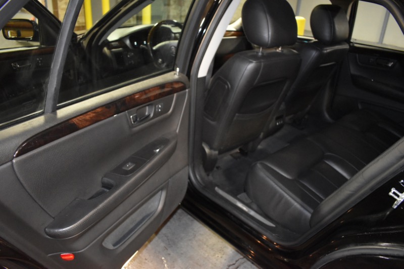 Cadillac DTS Premium w/ Navi 2011