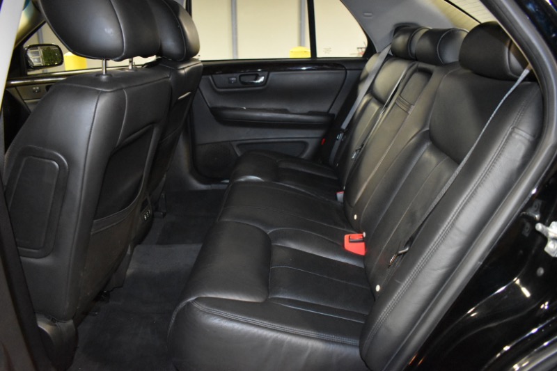 Cadillac DTS Premium w/ Navi 2011