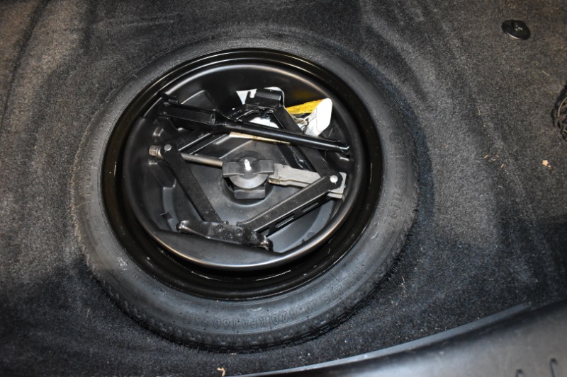 Cadillac DTS Premium w/ Navi 2011