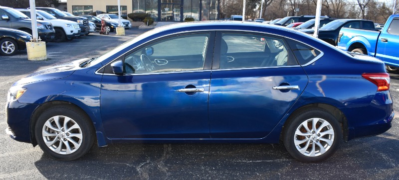 Nissan Sentra SR 4D Sedan 2018