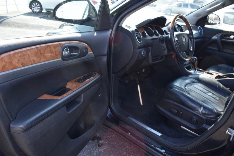 Buick Enclave CXL-2 AWD 2011