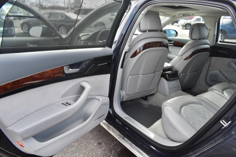 Audi A8 3.0T Sedan L quattro Tiptronic 2014