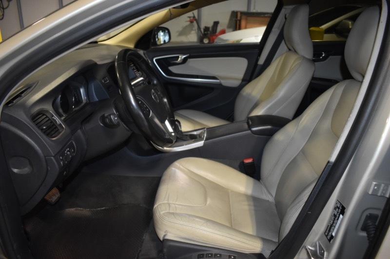 Volvo V60 T5 Premier FWD 2017