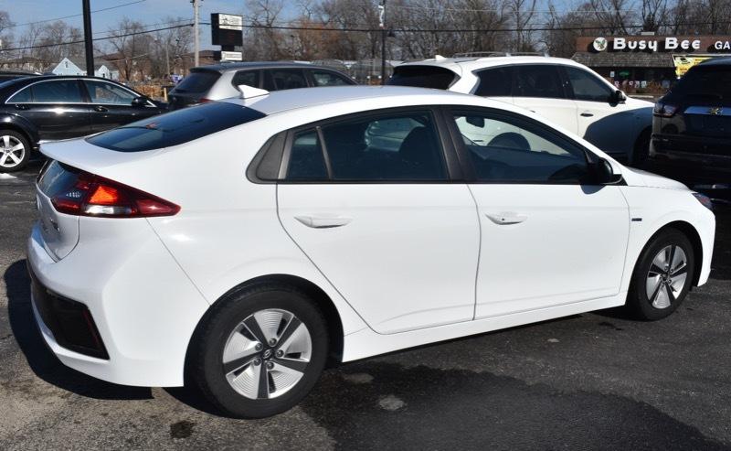 Hyundai Ioniq Hybrid Blue 2019