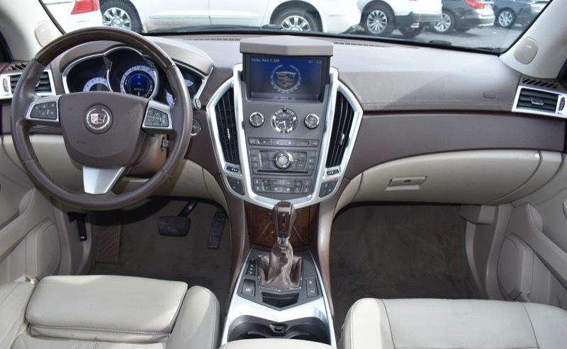 Cadillac SRX Luxury Collection 2011