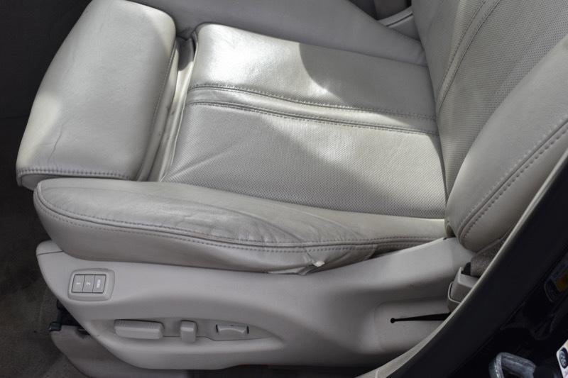 Cadillac SRX Luxury Collection 2011