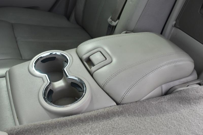 Cadillac SRX Luxury Collection 2011