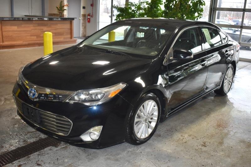 Toyota Avalon Hybrid XLE Premium 2013