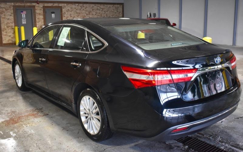 Toyota Avalon Hybrid XLE Premium 2013