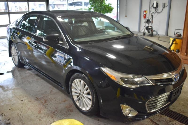 Toyota Avalon Hybrid XLE Premium 2013