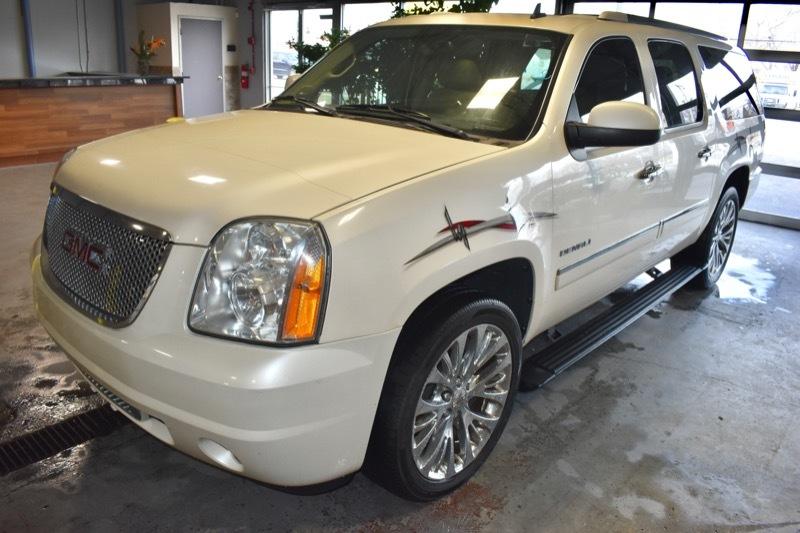 GMC Yukon Denali XL 4WD 2013