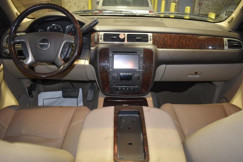 GMC Yukon Denali XL 4WD 2013