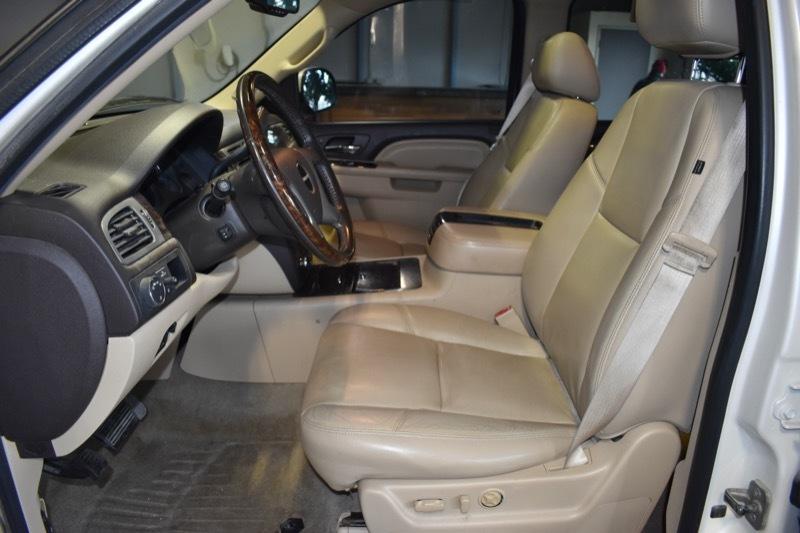 GMC Yukon Denali XL 4WD 2013