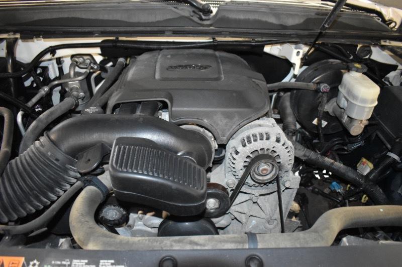 GMC Yukon Denali XL 4WD 2013