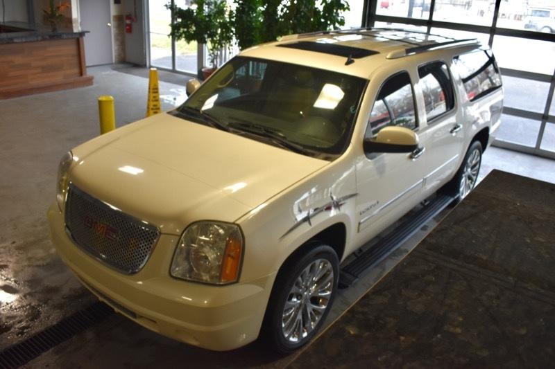 GMC Yukon Denali XL 4WD 2013
